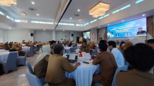 Staf Set.DPRD Kota Samarinda Hadiri Sosialisasi dan Bimtek E-Monev Kepatuhan Badan Publik